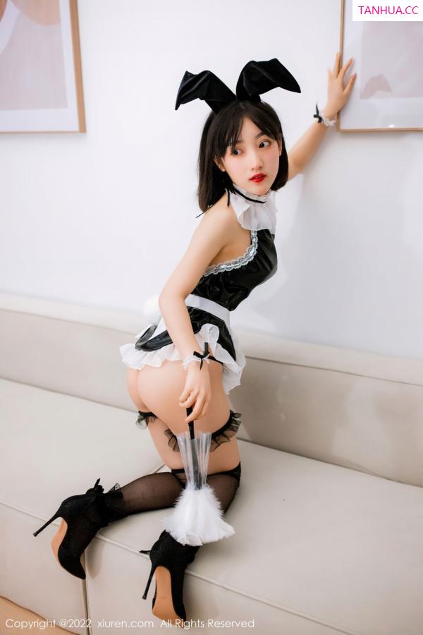 甜筒晓彤  [XiuRen]高清写真图 2022.01.29 No.4533 小可爱o.o第17张图片